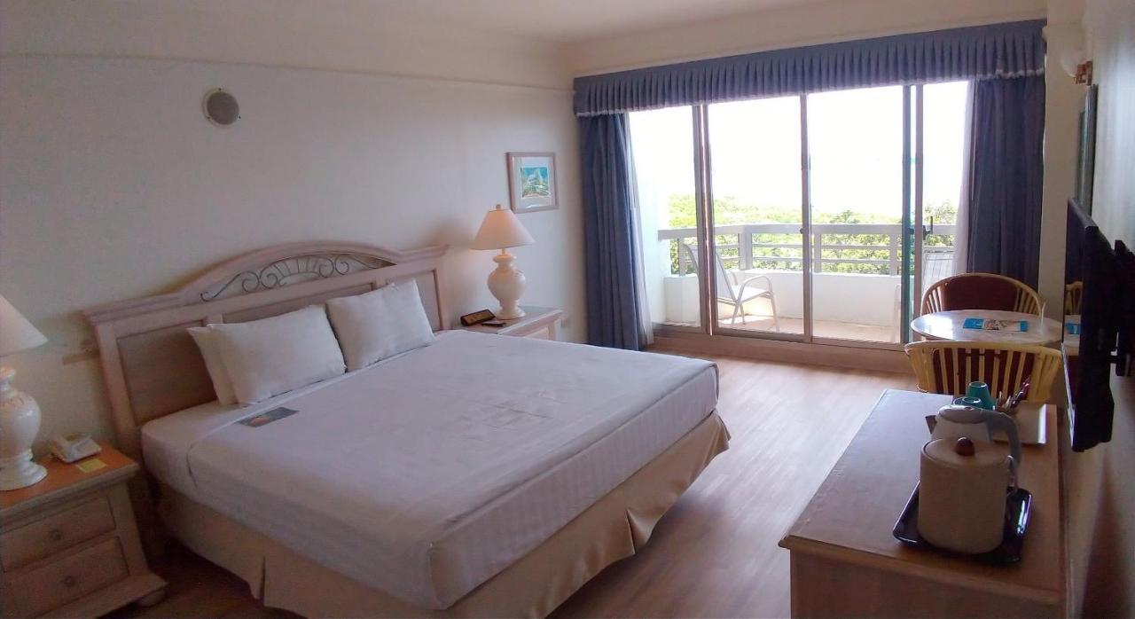 Palasia Hotel Koror Kültér fotó